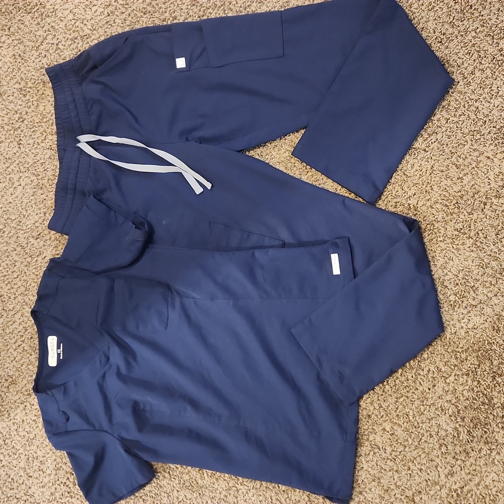 ReSurge Scrub Set